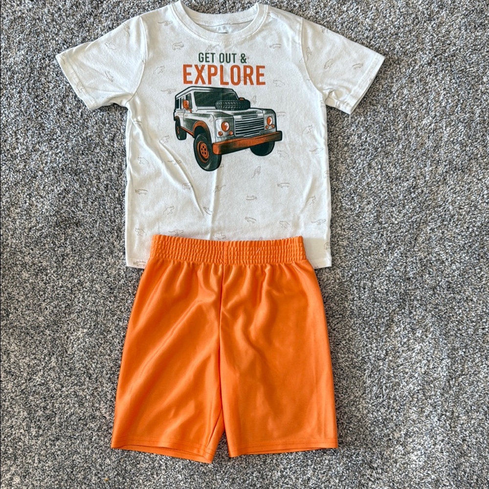 Garanimals white tee & orange shorts set 4T